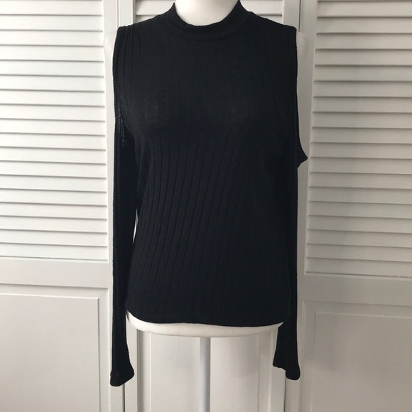 American Eagle Outfitters Cold Shoulder Sweater - Picture 1 of 5